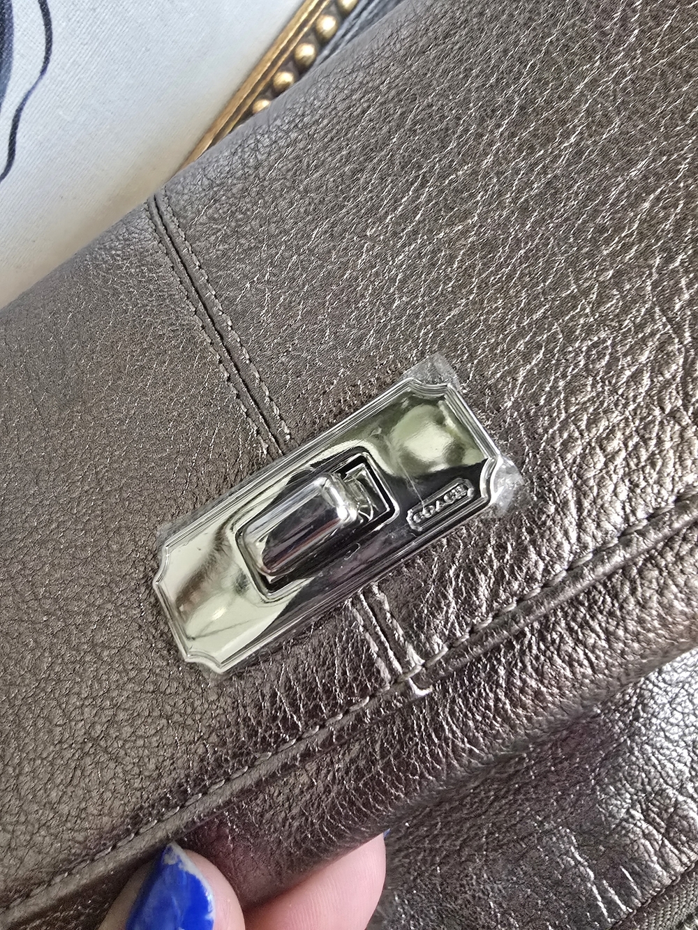 Coach Chelsea Ashlyn Metallic Pewter Leather Turnlock Hobo Bag With Wallet - Picture 14 of 16